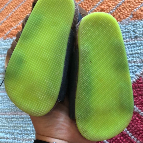 Gap baby shoe bundle - Picture 3 of 7